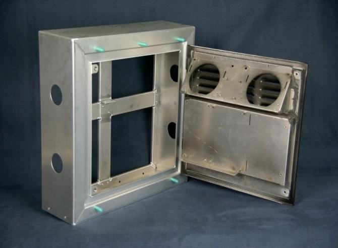 ALUMINUM ENCLOSURE WELDED ASSEMBLY, OVER THE ROAD TRAFFIC CABINET